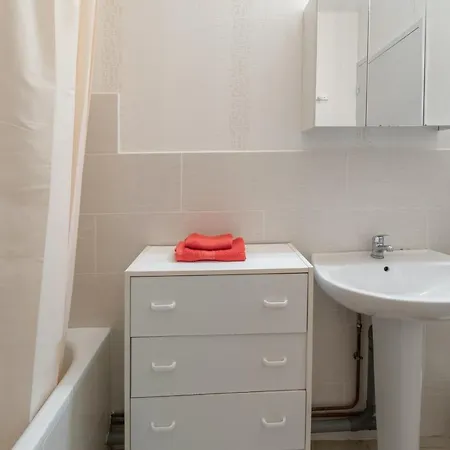Apartment D'une A Mahon A 50 M De La Avec Terrasse Amenagee *